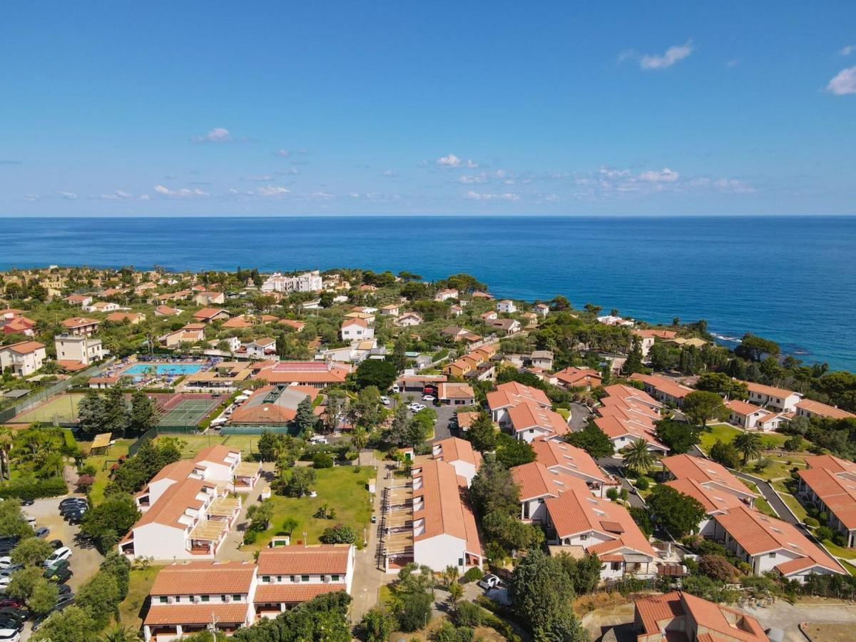 Cefalu Resort - Sporting Club ภายนอก รูปภาพ