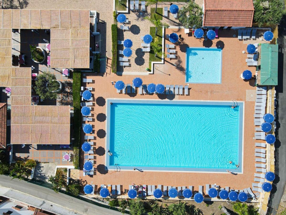 Cefalu Resort - Sporting Club ภายนอก รูปภาพ