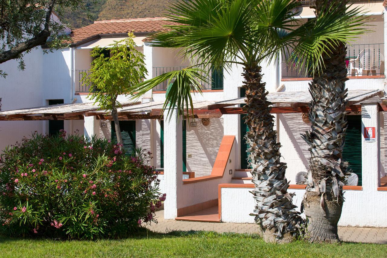 Cefalu Resort - Sporting Club ภายนอก รูปภาพ