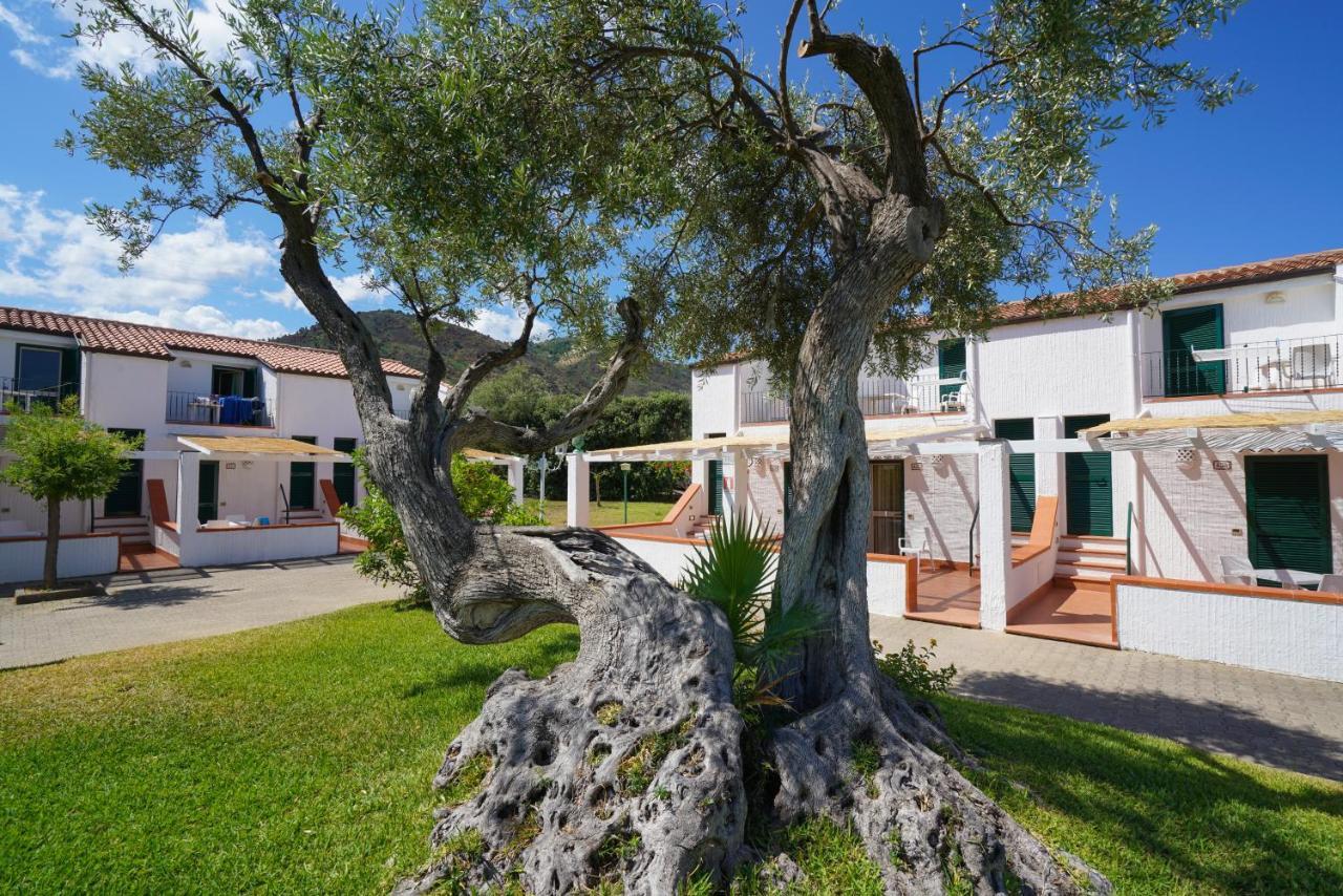 Cefalu Resort - Sporting Club ภายนอก รูปภาพ