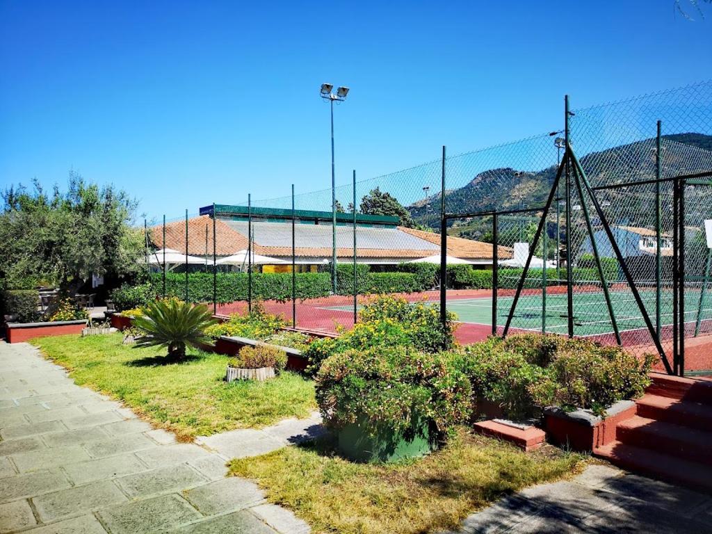 Cefalu Resort - Sporting Club ภายนอก รูปภาพ