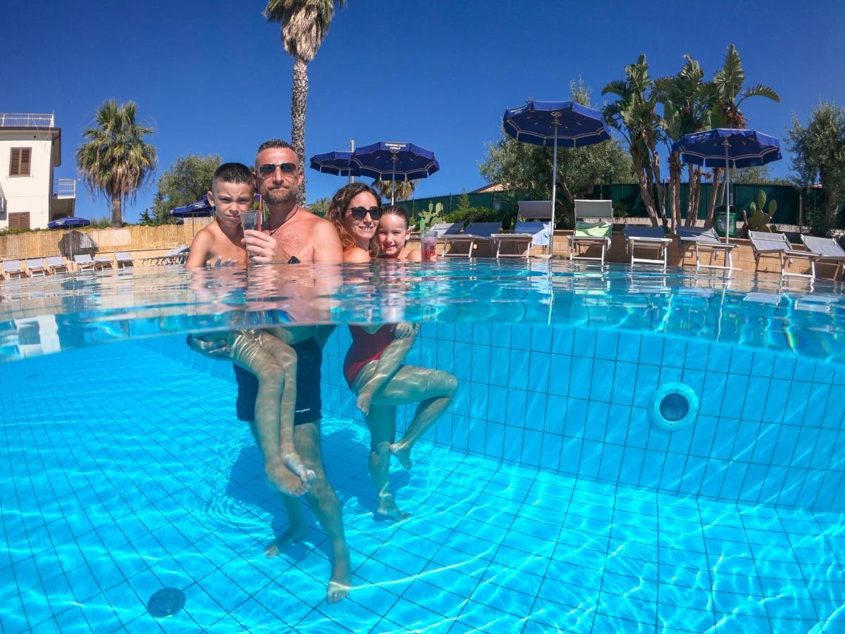Cefalu Resort - Sporting Club ภายนอก รูปภาพ